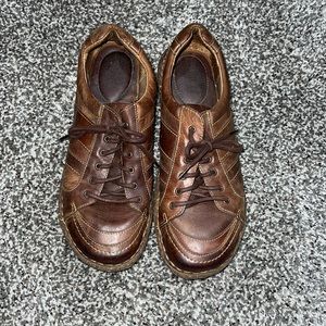 Born leather lace up sneakers